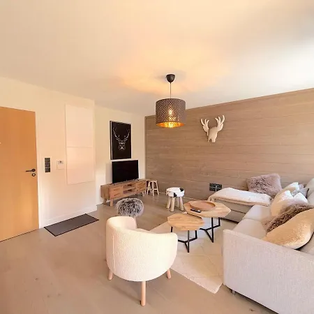 Superbe T3 Cosy Et Spacieux Avec Garage Appartamento Huez